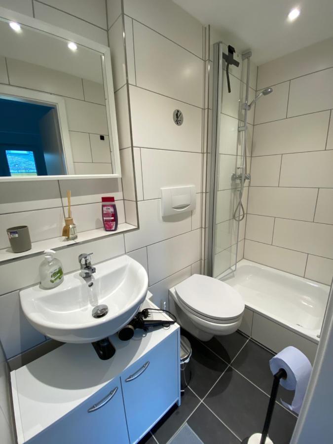 Appartamento Koblenz - Eigenes Bad,Kueche - Wifi - Parkplatz - 2 Og Esterno foto